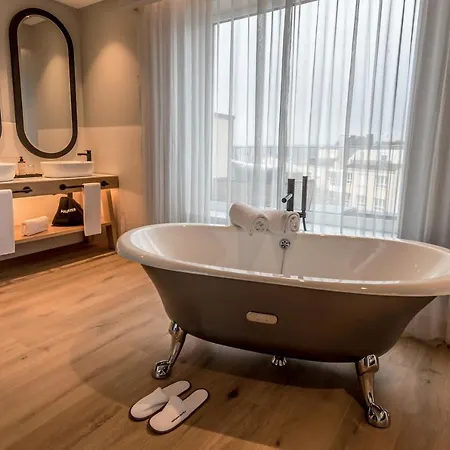 Mercure Centro 4* ルーゴ