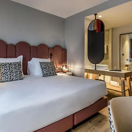 Mercure Centro 4* لوغو