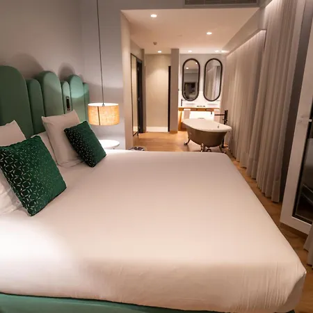 Mercure Centro Ξενοδοχείο 4*